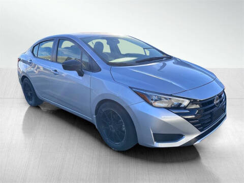 2023 Nissan Versa SR