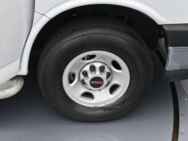 2024 GMC Savana 2500