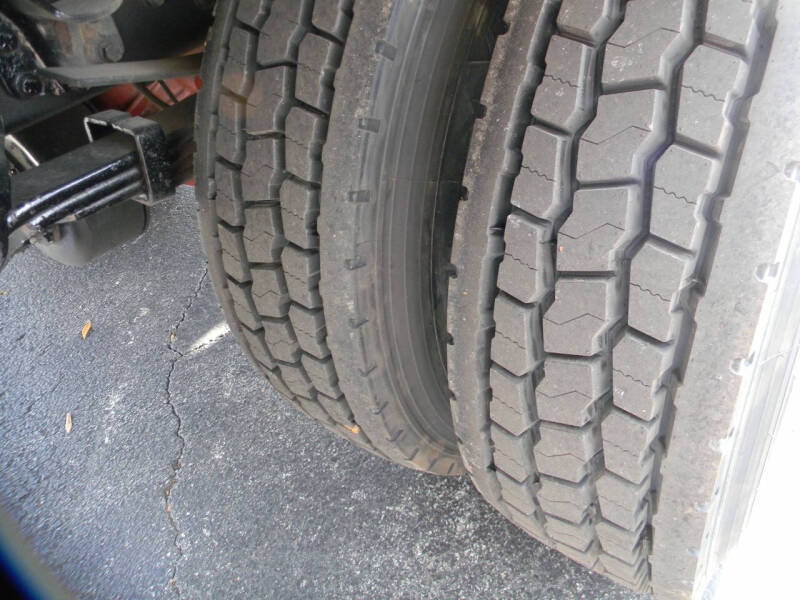 2016 Freightliner M2 106