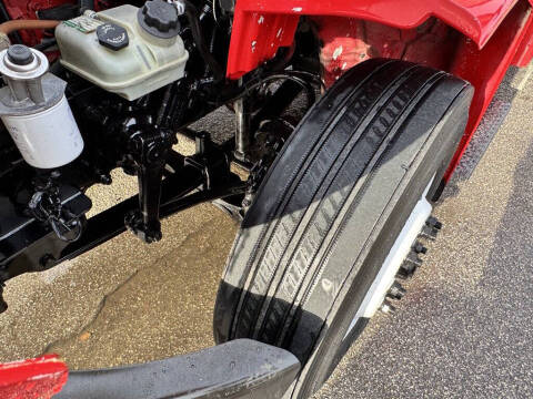 2017 Freightliner M2 106