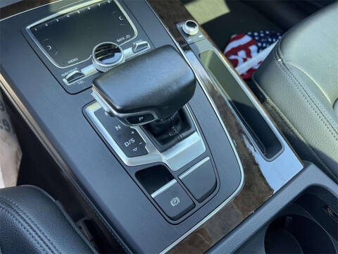 2019 Audi Q5 quattro Premium Plus 45 TFSI