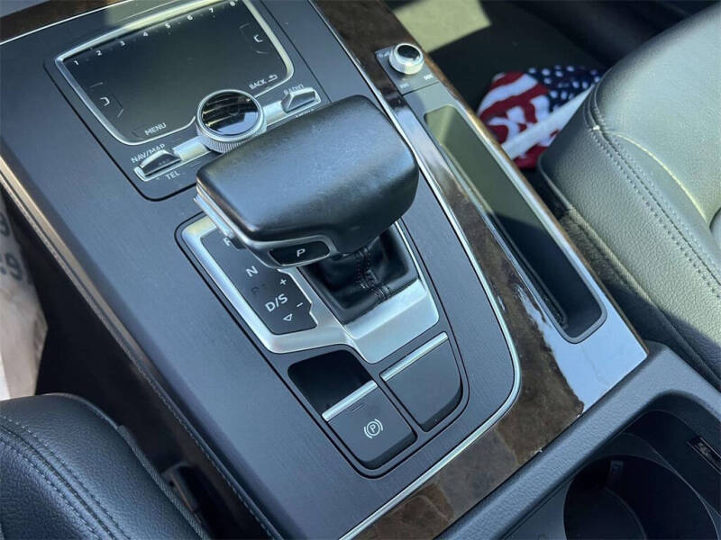 2019 Audi Q5 quattro Premium Plus 45 TFSI