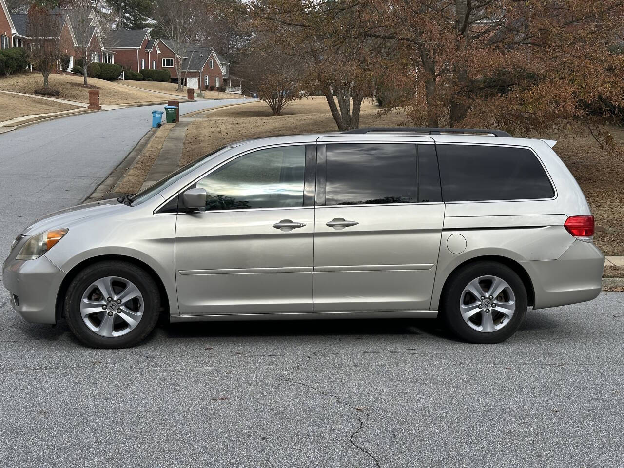 2008 Honda Odyssey for sale at SHURE AUTO SALES in Snellville, GA