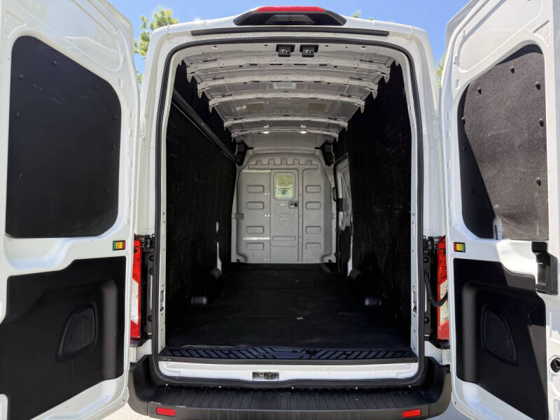 2024 Ford Transit 250