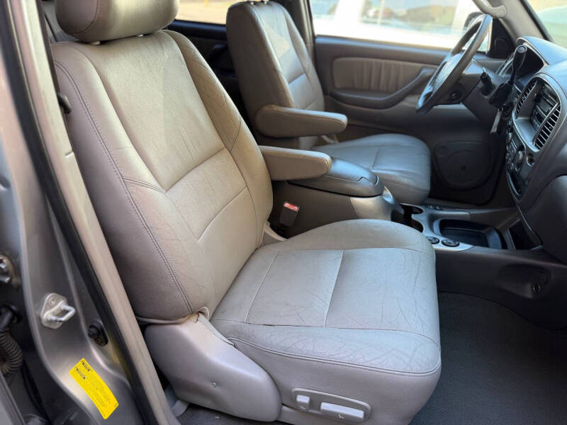 2004 Toyota Sequoia Limited