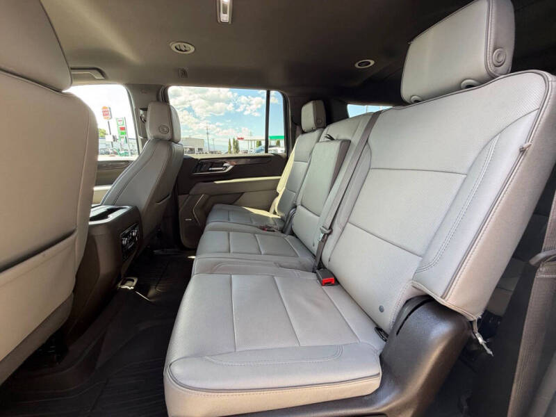 2025 GMC Yukon XL Elevation