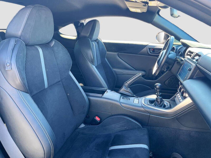 2025 Toyota GR86 Premium