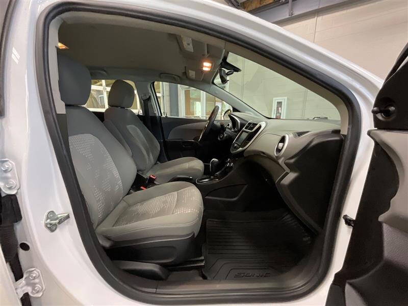 2017 Chevrolet Sonic LT Auto Fleet