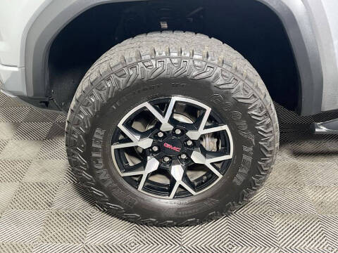 2024 GMC Canyon AT4X