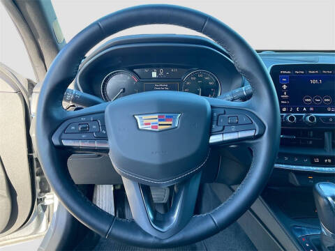 2025 Cadillac CT4 Luxury