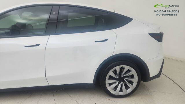 2026 Tesla Model Y Premium
