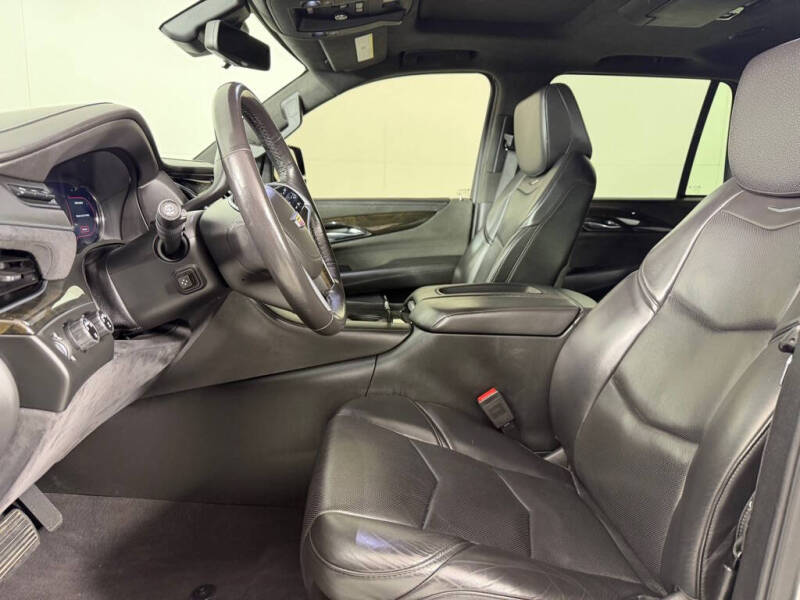 2019 Cadillac Escalade Platinum