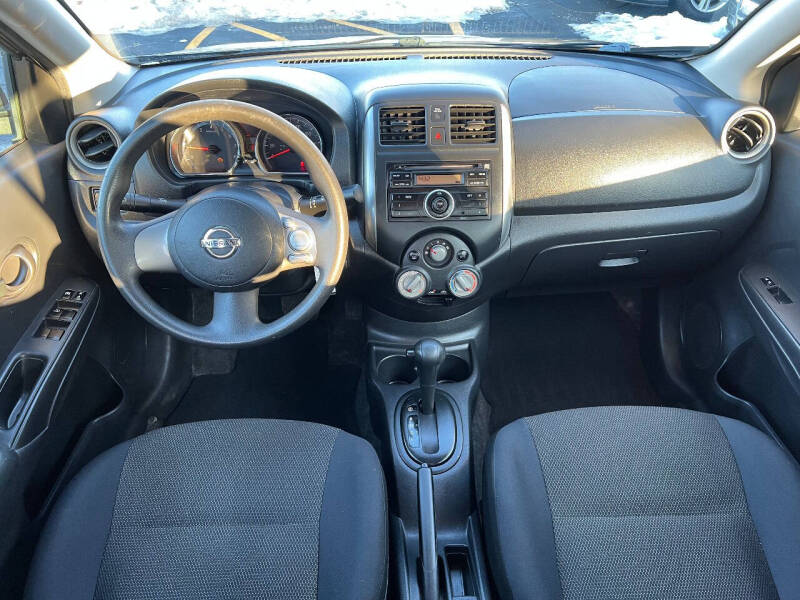 2012 Nissan Versa 1.6 SV