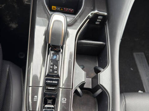 2024 Toyota Crown Platinum