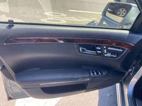 2013 Mercedes-Benz S-Class S 550 4MATIC