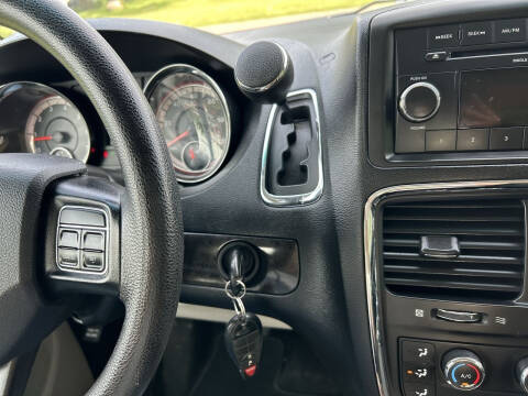 2016 Dodge Grand Caravan American Value Package