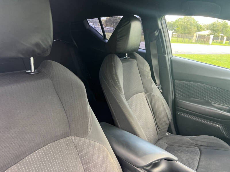 2018 Toyota C-HR XLE Premium