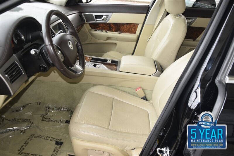 2011 Jaguar XF Premium