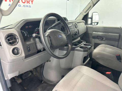 2017 Ford E-Series