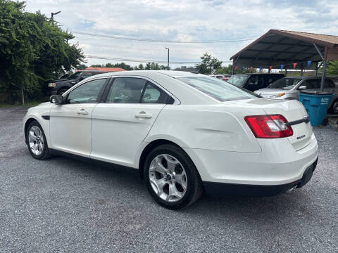 2011 Ford Taurus SEL