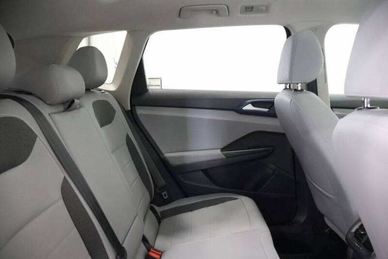 2024 Volkswagen Taos SE 4Motion