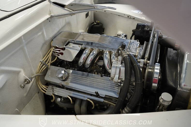 1947 Ford Deluxe