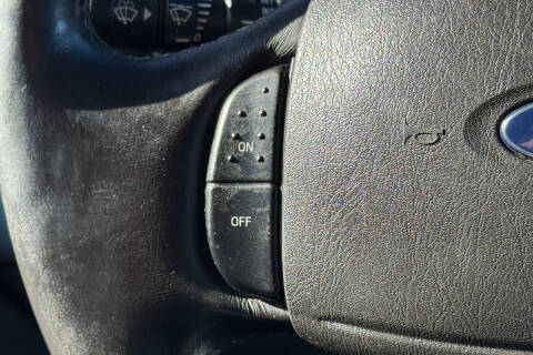 2005 Ford Excursion XLT