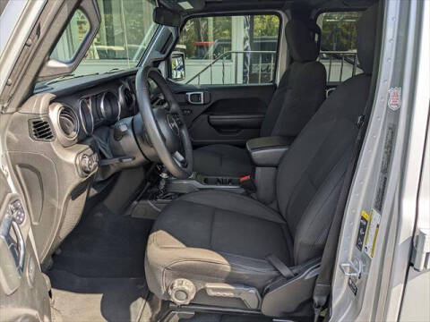 2023 Jeep Gladiator Sport