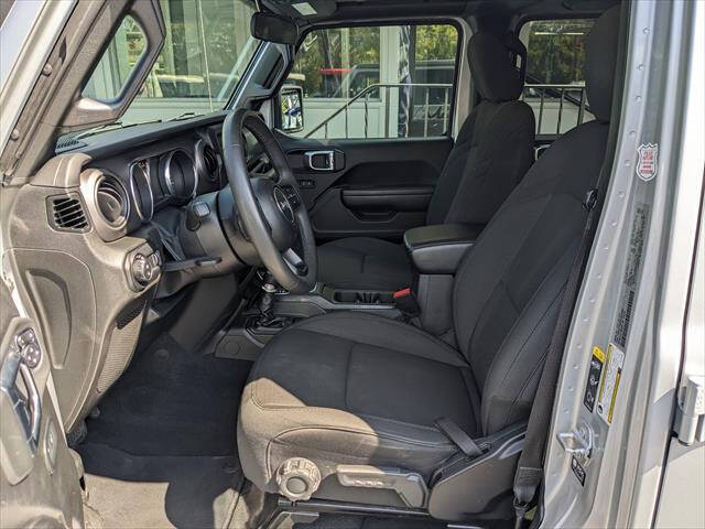 2023 Jeep Gladiator Sport