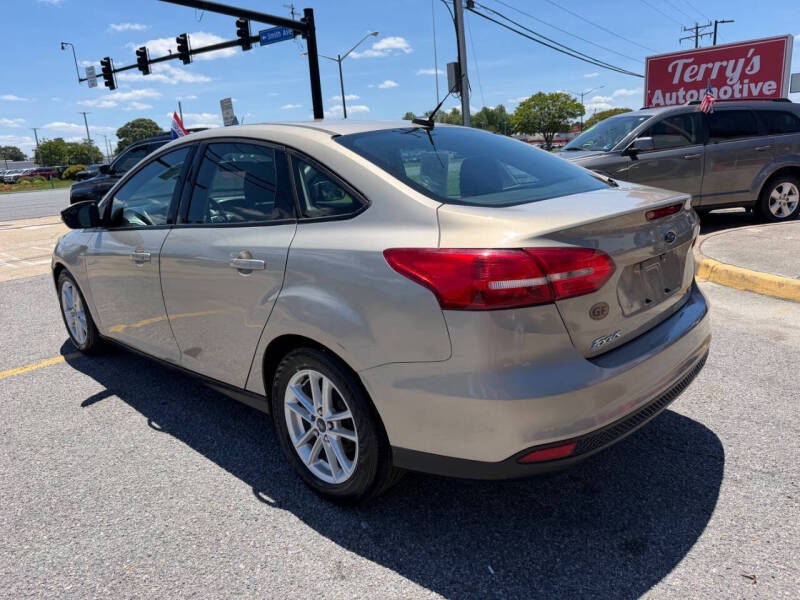 2015 Ford Focus SE