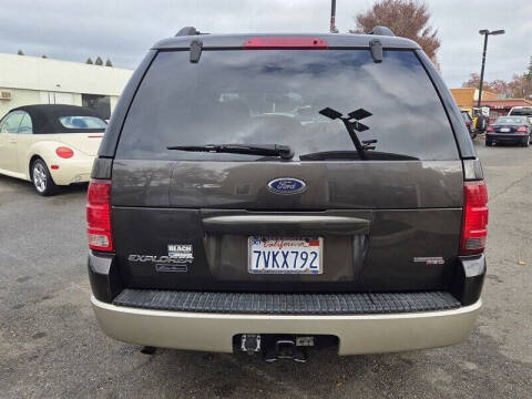 2005 Ford Explorer Eddie Bauer