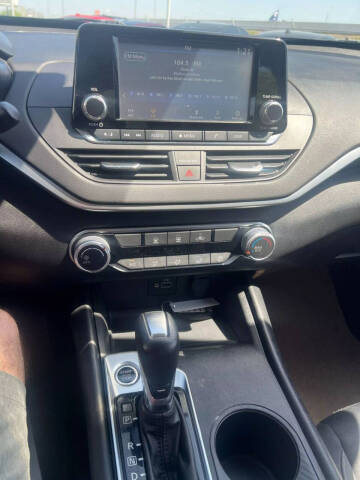 2022 Nissan Altima 2.5 S