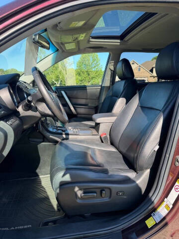 2012 Toyota Highlander SE