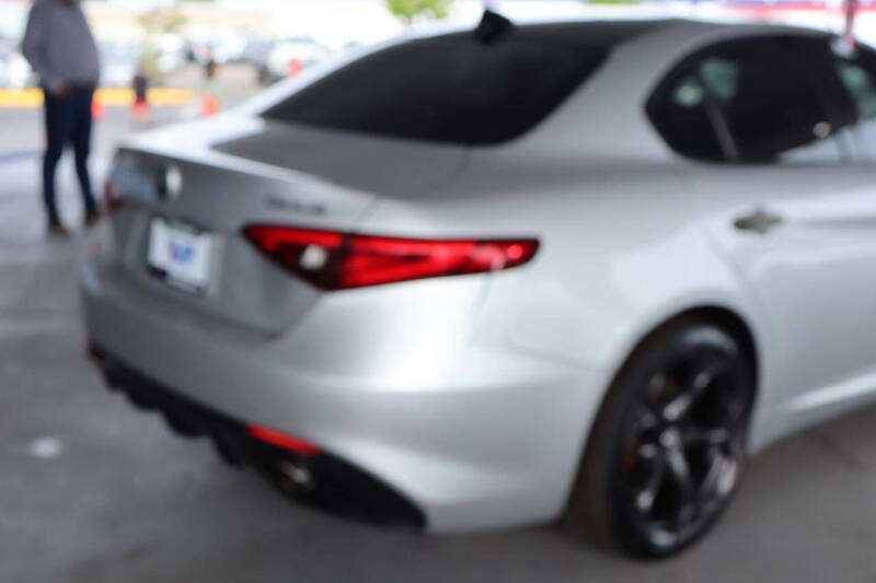 2017 Alfa Romeo Giulia Ti