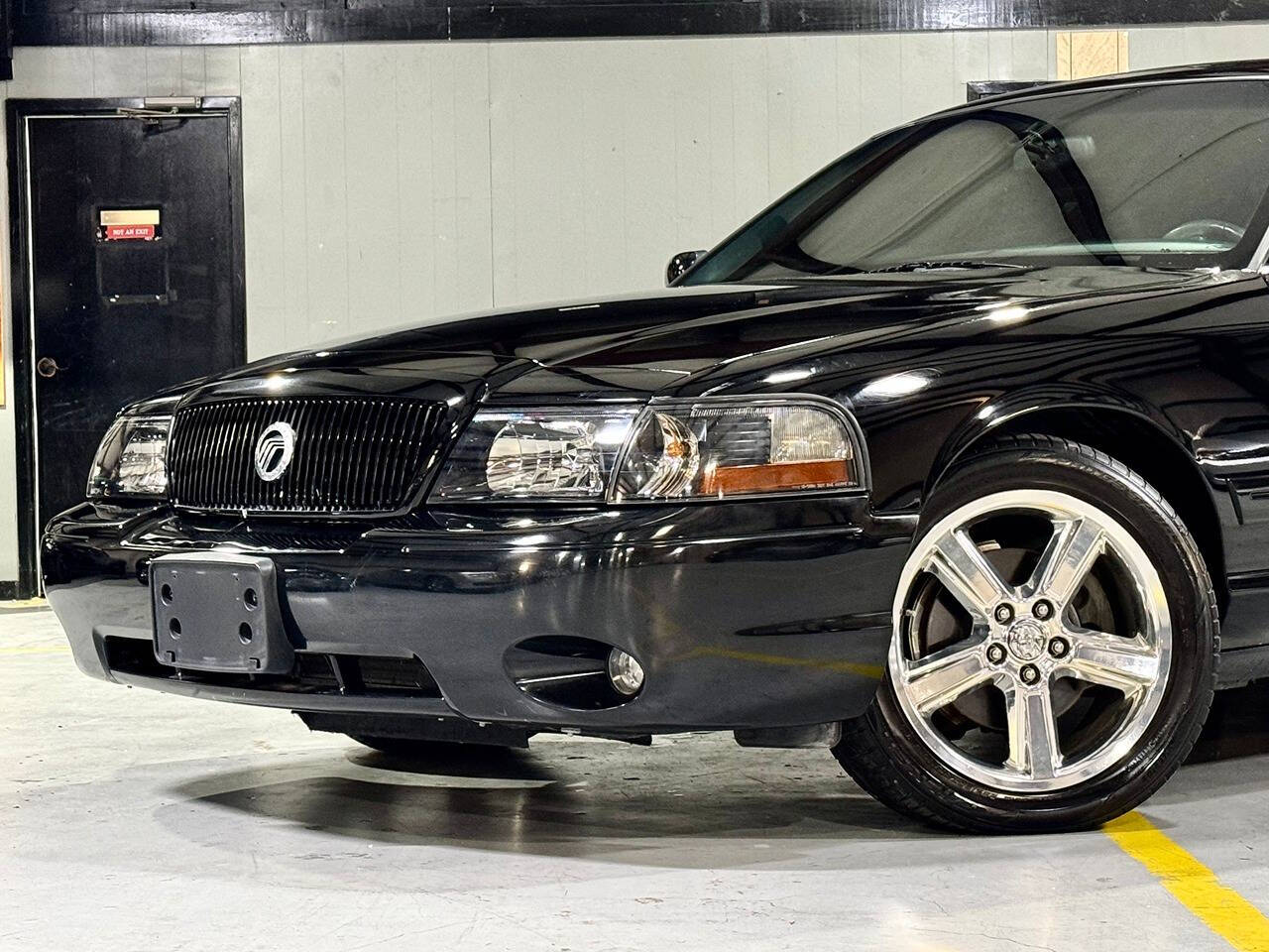 2003 Mercury Marauder for sale at Carnival Car Company in Victoria, TX