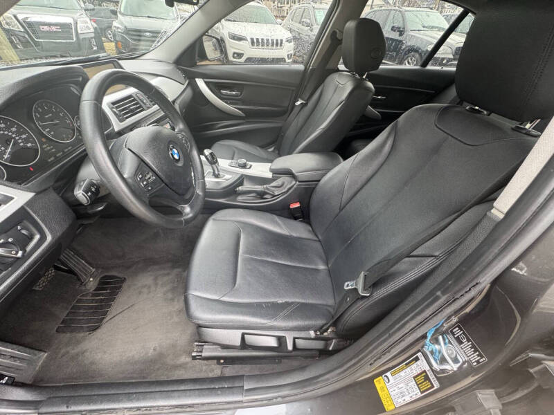 2012 BMW 3 Series 328i