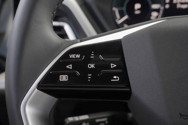 2024 Audi Q4 e-tron quattro Premium Plus 55