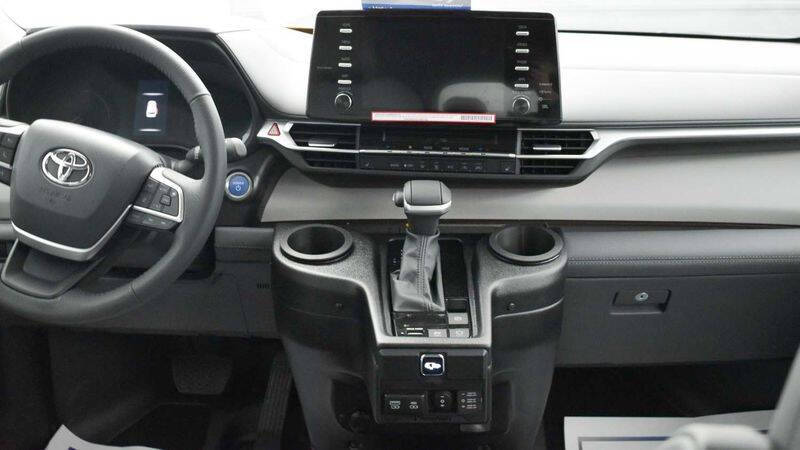 2024 Toyota Sienna