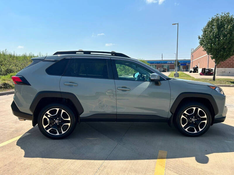 2019 Toyota RAV4 Adventure