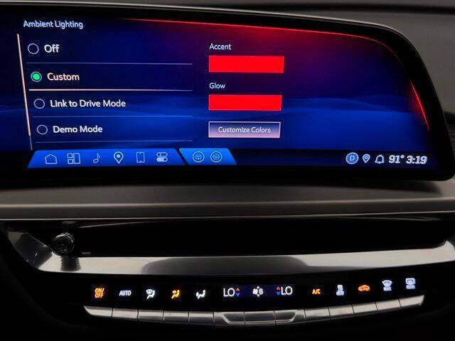 2024 Cadillac LYRIQ Luxury 1