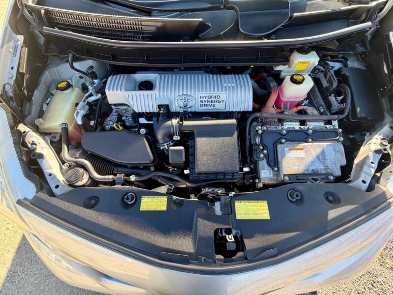 2012 Toyota Prius v Five