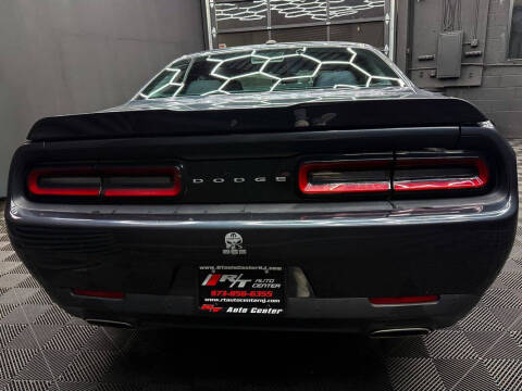 2018 Dodge Challenger SXT