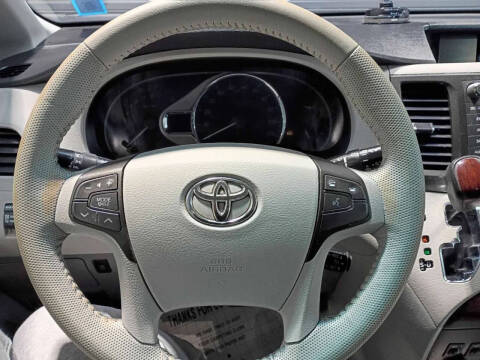 2011 Toyota Sienna