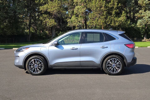 2022 Ford Escape Plug-In Hybrid Titanium