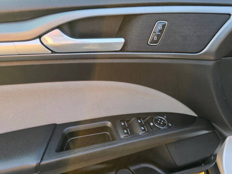 2016 Ford Fusion Hybrid S