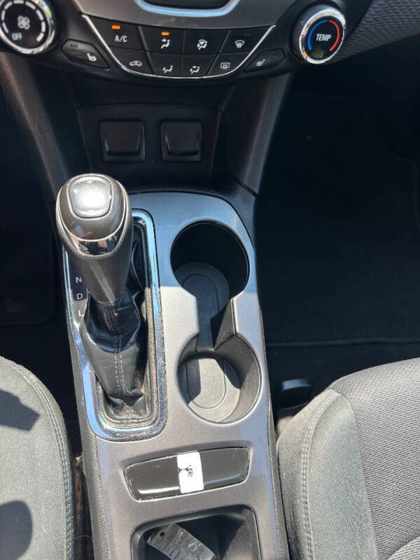 2017 Chevrolet Cruze LT Auto
