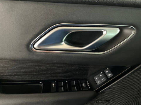 2024 Land Rover Range Rover Velar P250 Dynamic SE