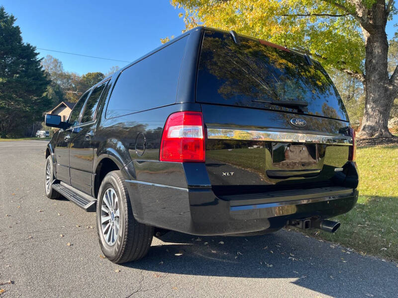 2017 Ford Expedition XLT photo 6