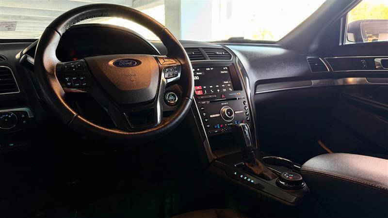 2017 Ford Explorer Sport