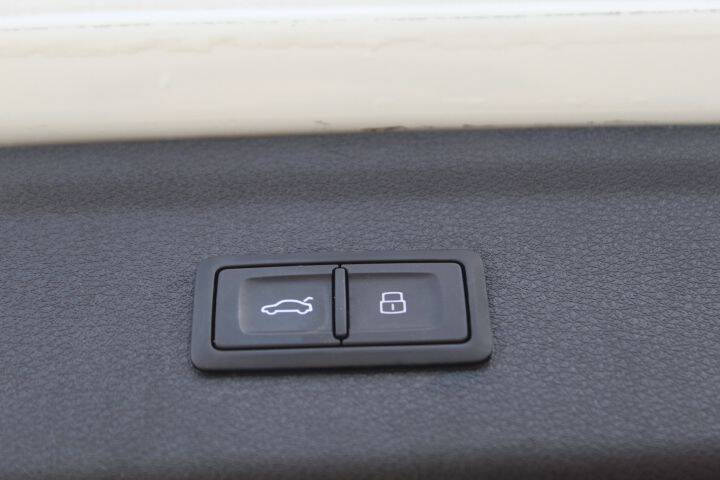 2016 Audi Q3 2.0T quattro Premium Plus